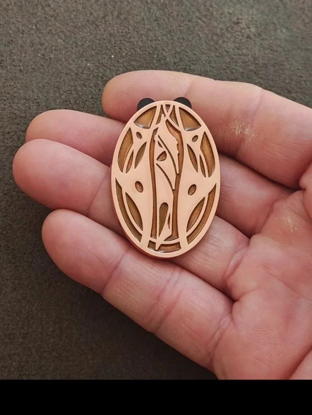 2019 Star Wars Galaxy's Edge Savi's Lightsaber Workshop Elemental Nature Pin